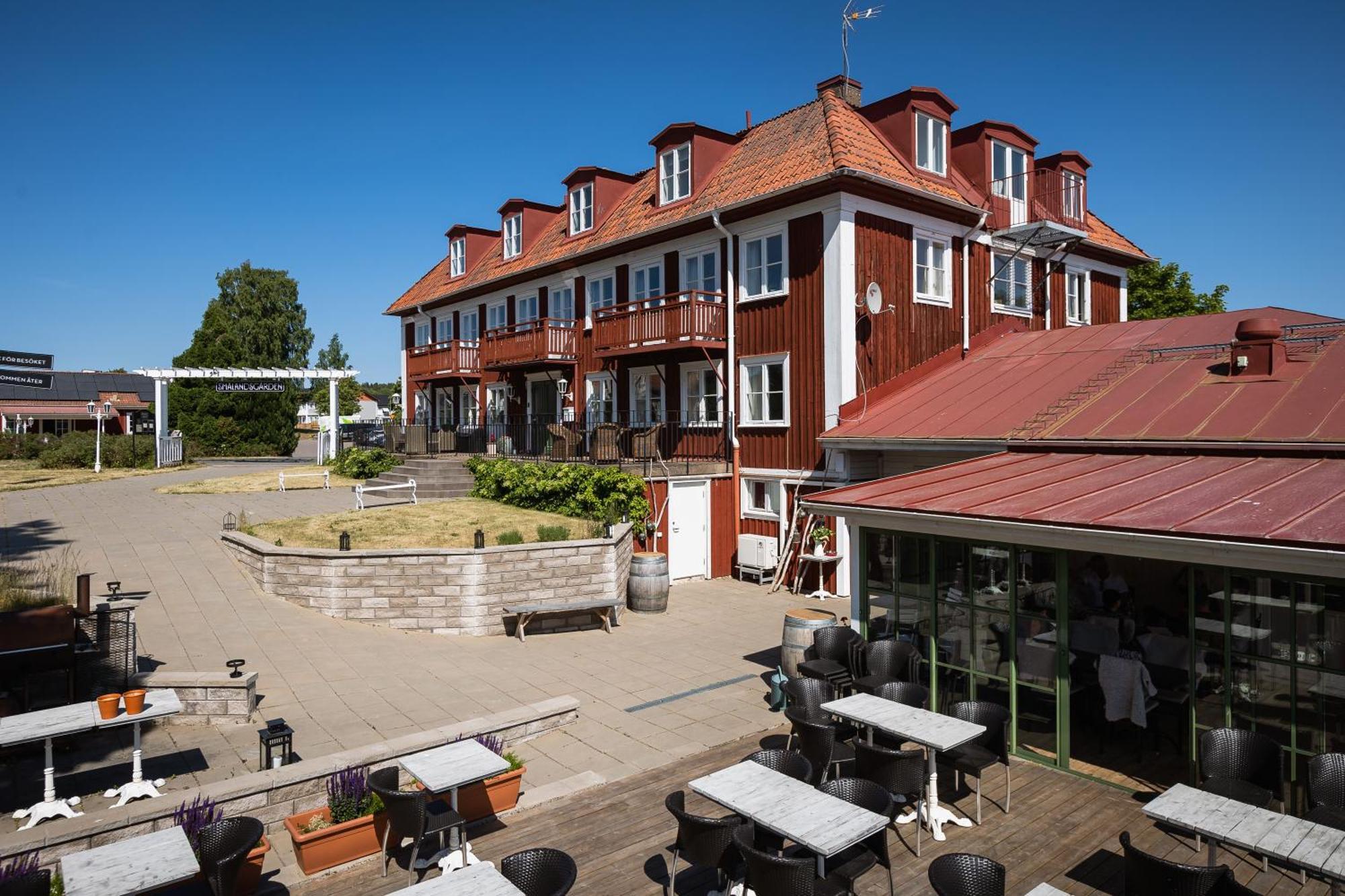 Smalandsgarden Hotel Granna Exterior photo